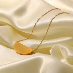 Half Moon Gold Anti Tarnish Stainless Steel Pendant Chain Necklace