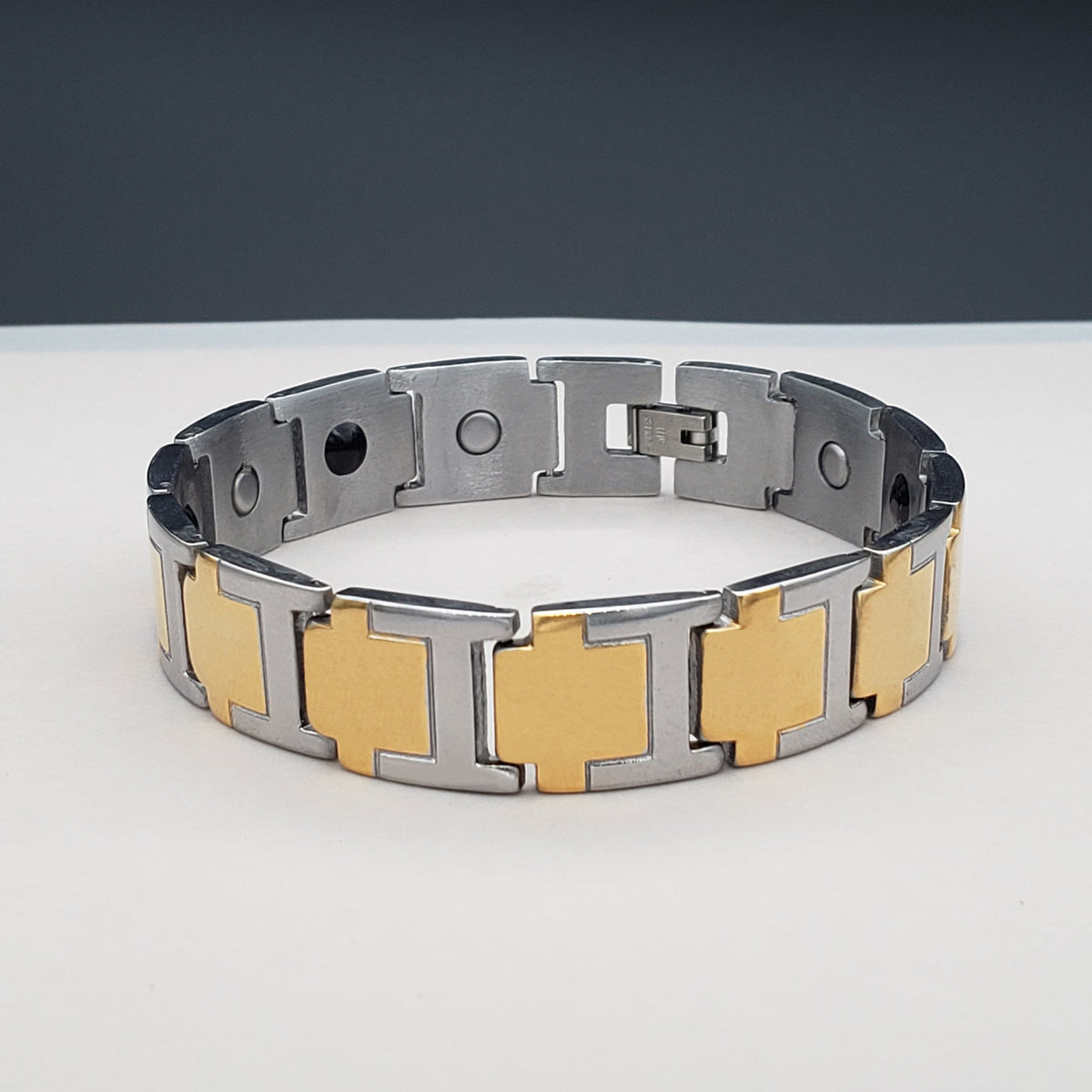 Stylish Geometric 316L Stainless Steel Gold Bracelet Magnetic Men