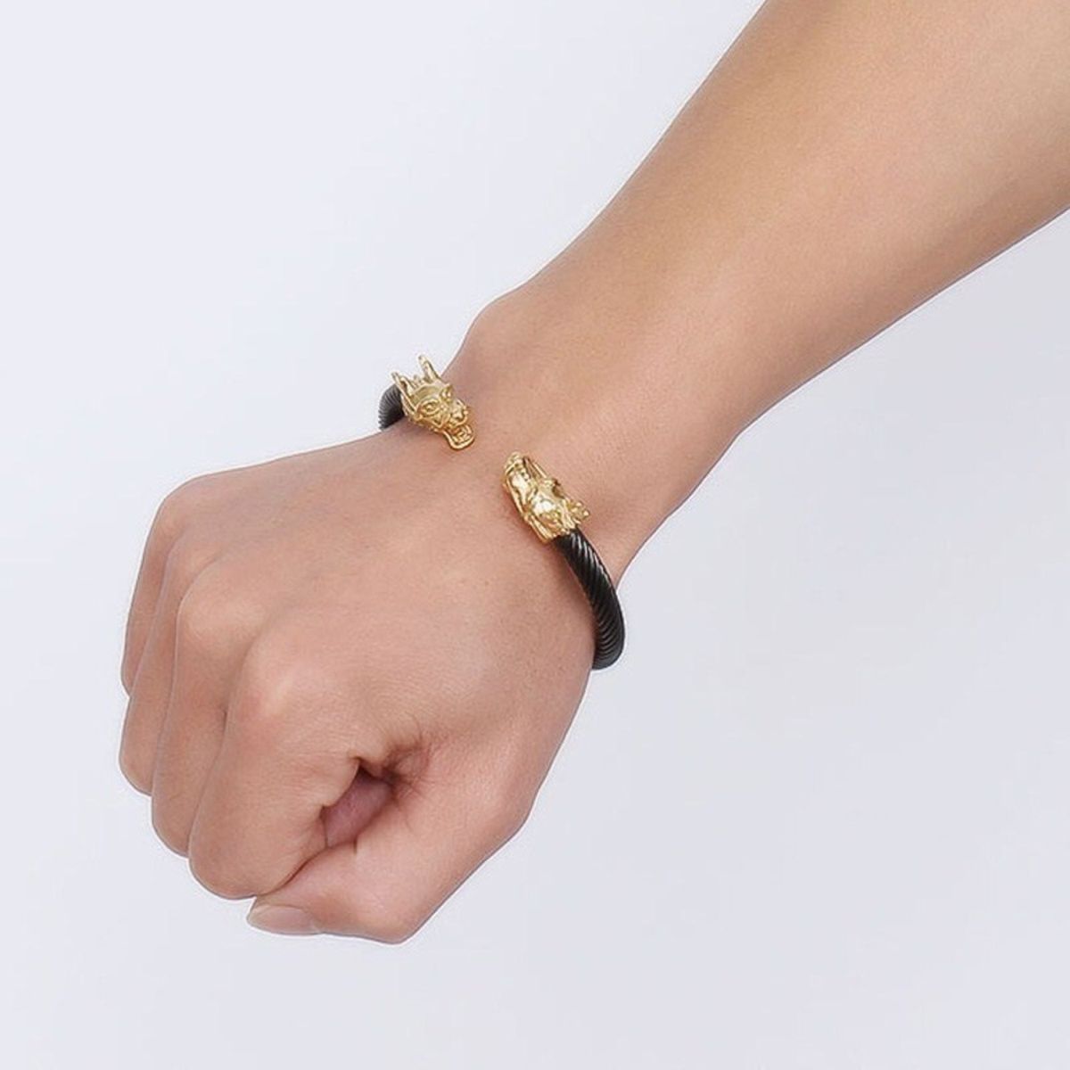 Trendy Unisex Gold Bracelet LS-95 - Lilyscent