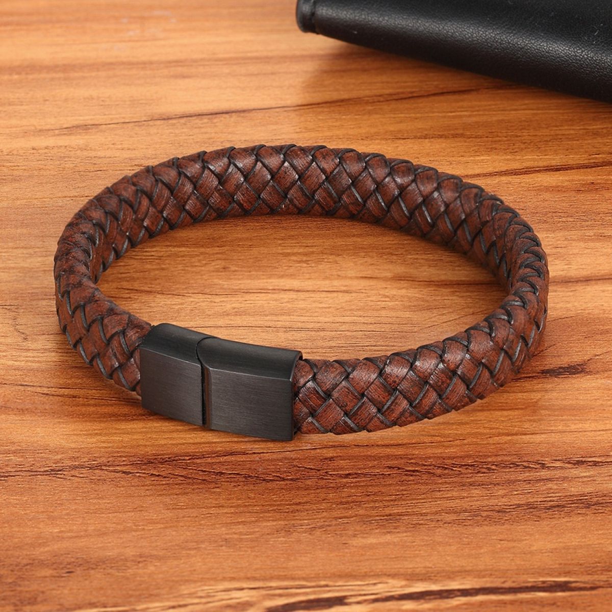 John Hardy Classic Chain Men's Medium Triple Row Leather Bracelet -  BM90148BLXM