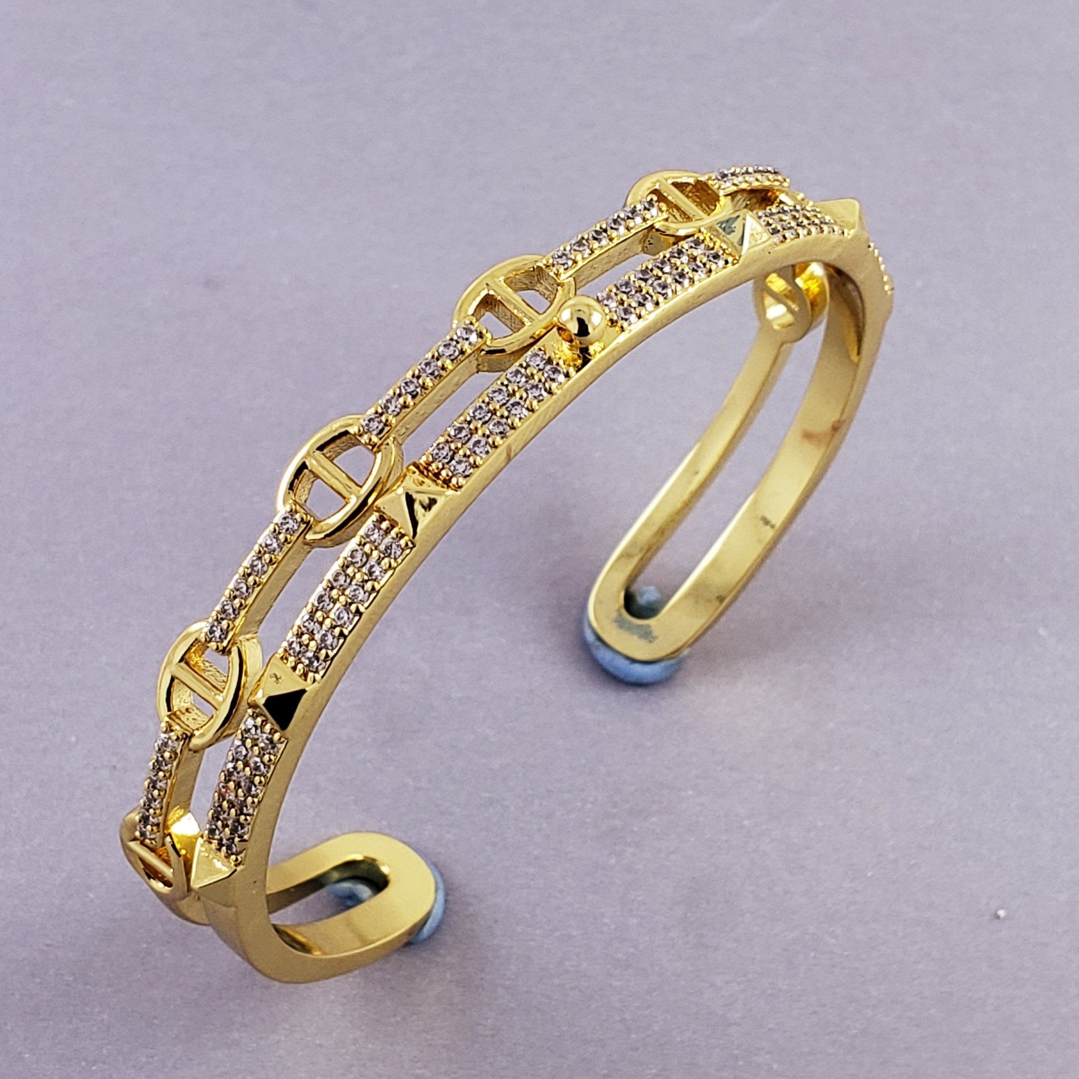 Siena Diamond One Row Bangle Bracelet 001-170-01356 | Hingham Jewelers |  Hingham, MA