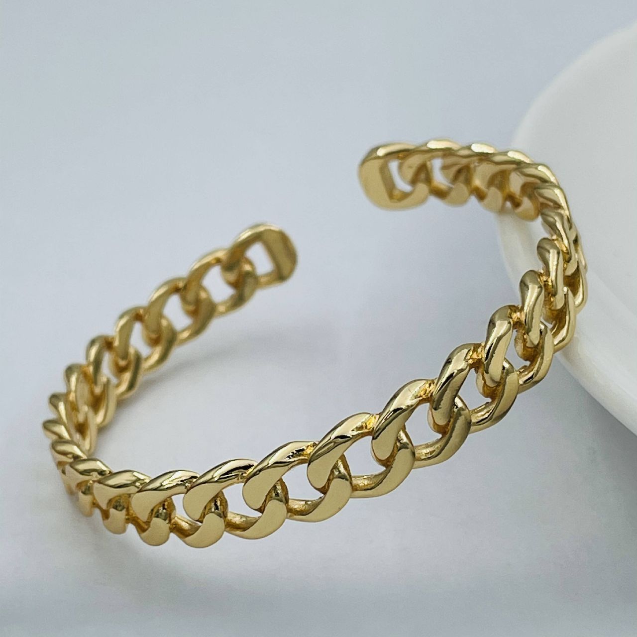 Curb Gold Stainless Steel Cuff Kada Bangle For Women