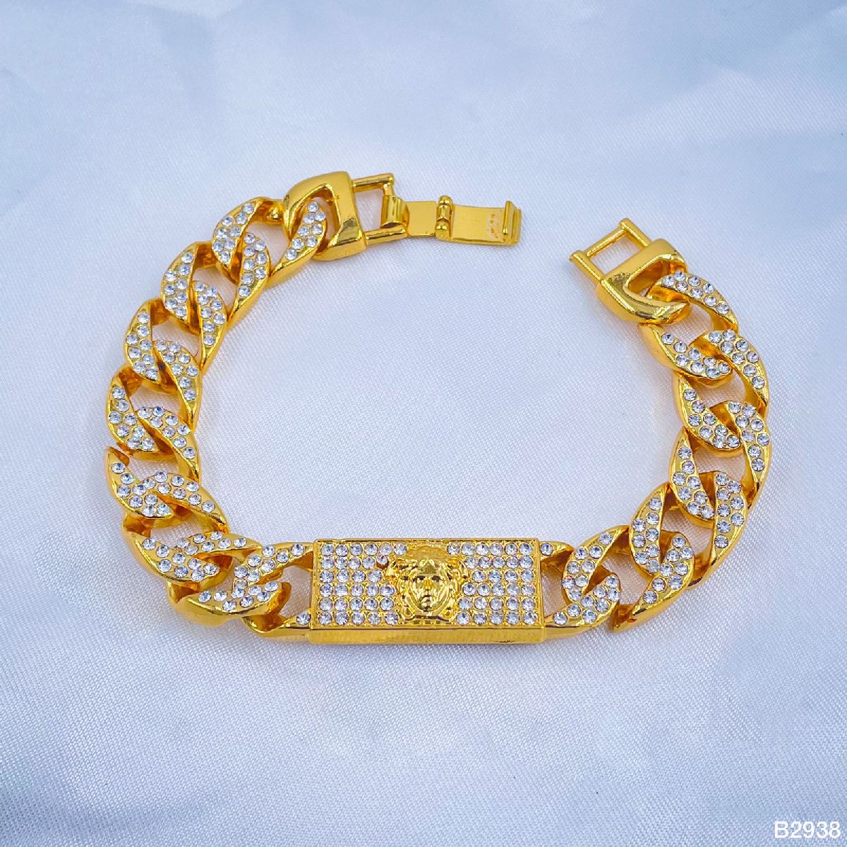 Best Gold Herringbone Chunky Chain Bracelet Jewelry Gift | Best Aesthetic  Yellow Gold Bracelet Jewelry Gift for Women | Mason & Madison Co.