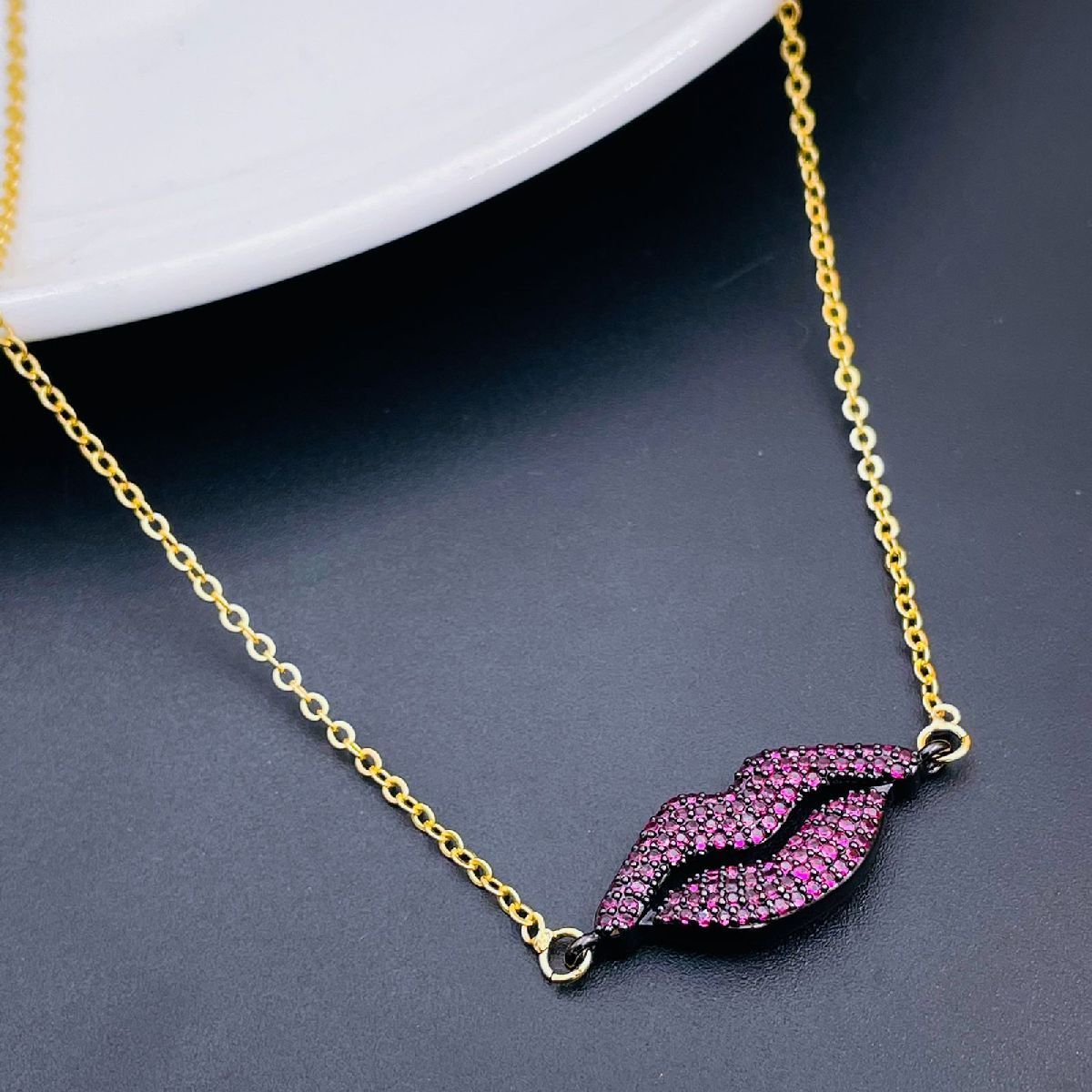 Lips Kiss Black Pink Gold Copper Pendant Chain Necklace for Women