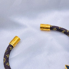Clover Genuine Leather 18K Gold Stainless Steel Magnetic Bracelet for Women