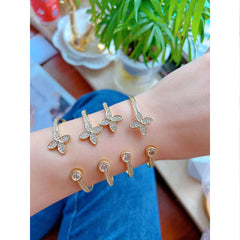 Clover Flower Cubic Zirconia 18K Gold Anti Tarnish Kada Cuff Bangle For Women