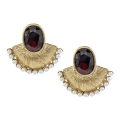 Traditional Antique Gold Black Pearl Stud Earring For Women