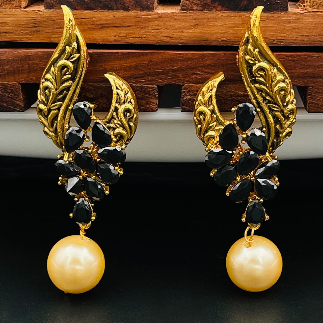 Leafy Floral Black 18K Gold Plated Pearl Drop Earring For Women