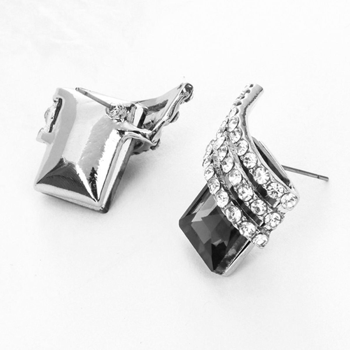 Three Stone Wave Aaa Crystal American Diamond Black Stud Earring