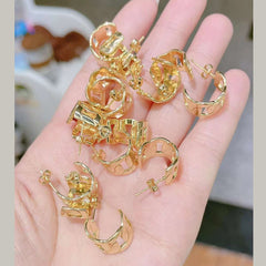 Curb Gold Hook Stud Earring Pair For Women