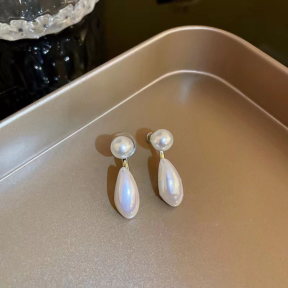 Round Drop Pearl Copper 18K Gold Dangling Drop Earring for Women