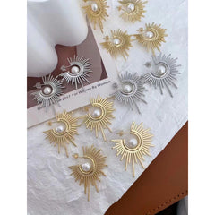 Sun Moon Pearl 18K Gold Anti Tarnish Copper Hoop Earring for Women