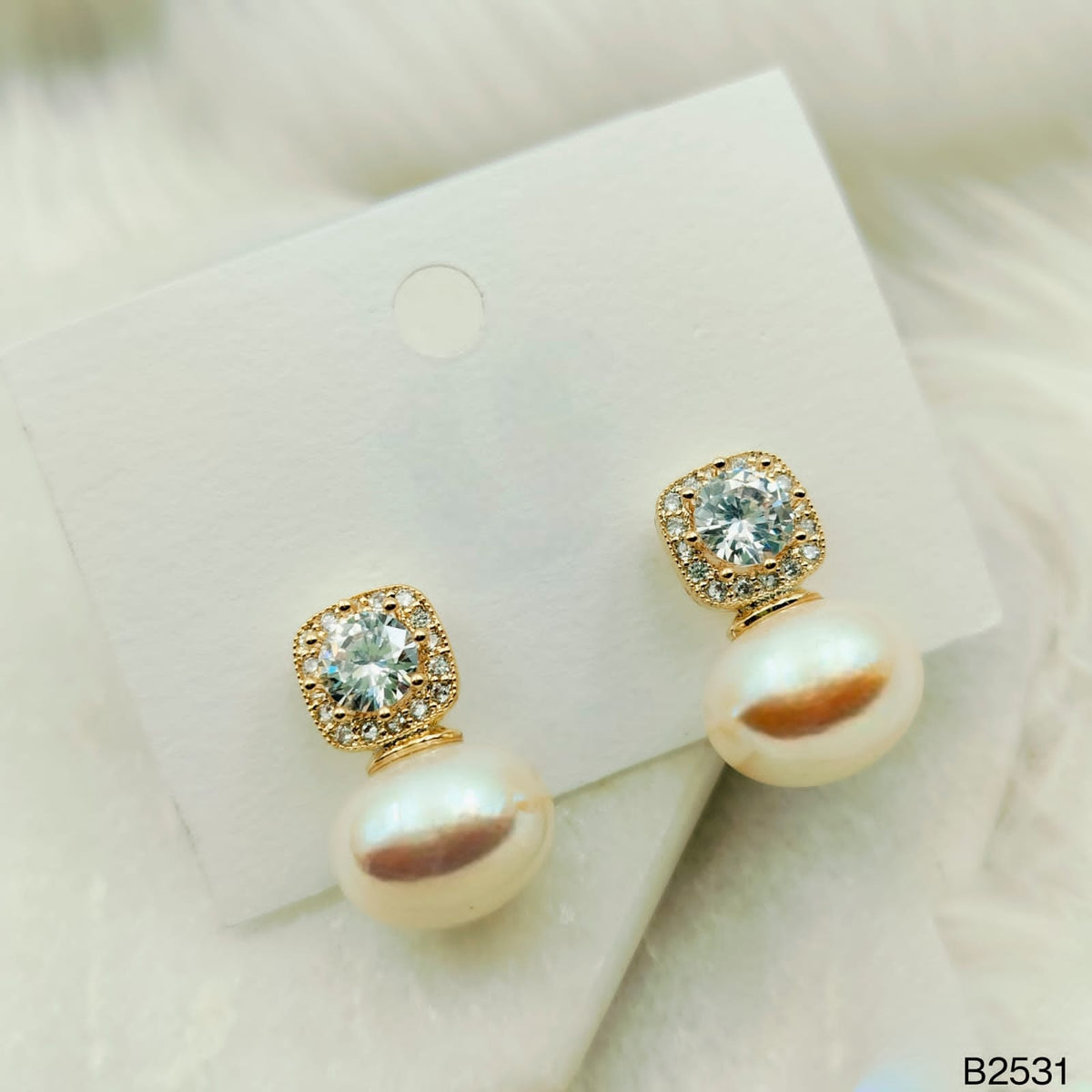 Cubic  Zirconia Pearl 18K Gold Stud Earring for Women
