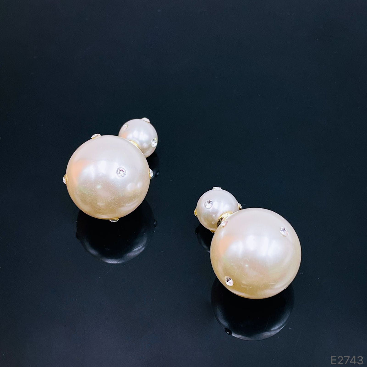 Post Dual Pearl Studded Zircon 18K Gold Double Side Stud Earrring for Women
