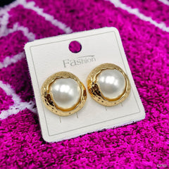 12 Mm Pearl Beaten 18K Gold White Anti Tarnish Stud Earring For Women