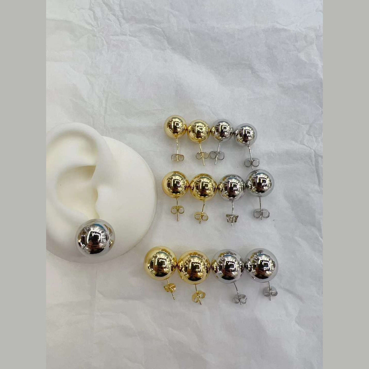 Glossy Ball 18K Gold Anti Tarnish Stud Earring Pair For Women