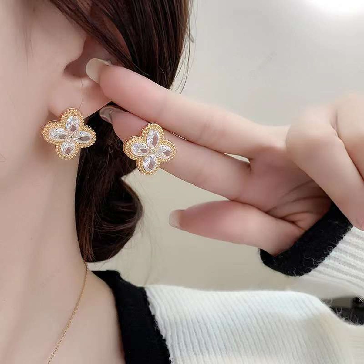 Clover Cubic Zirconia 18K Gold Copper Anti Tarnish Stud Earring Pair For Women