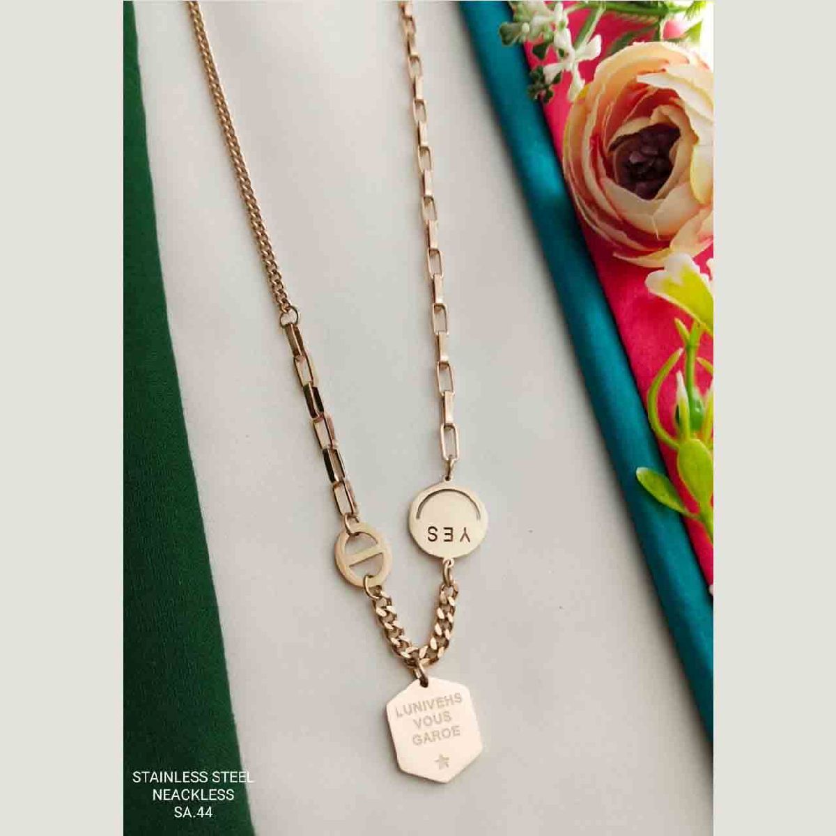 Lunivehs Vous Garoe Rose Gold Stainless Steel Necklace Pendant Chain Women