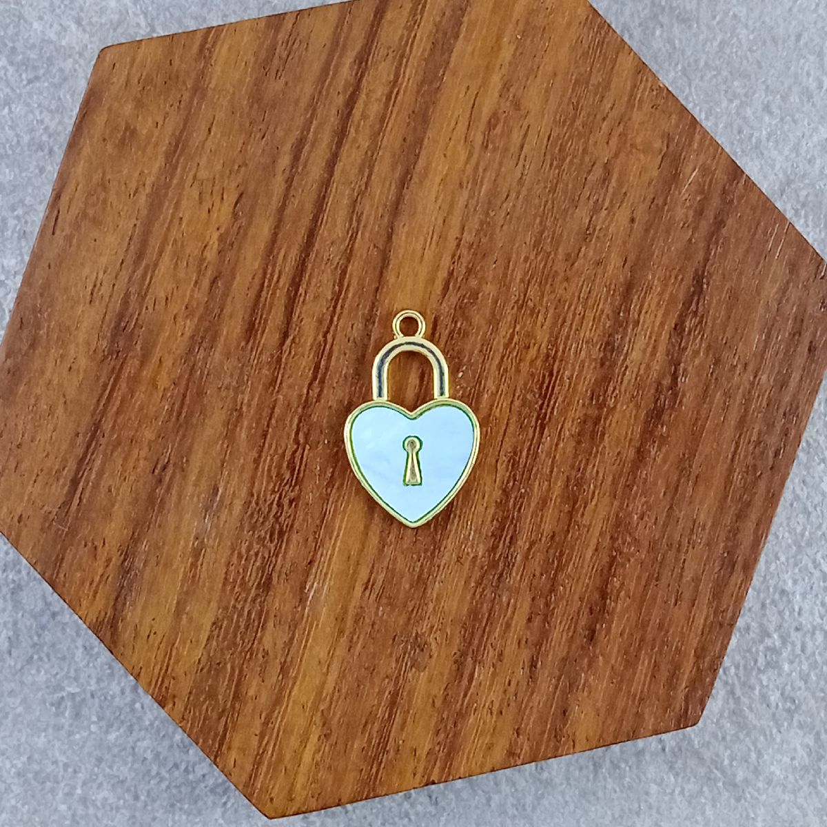 Heart Lock Brass Green Gold Pendant Centre Pcs For Women