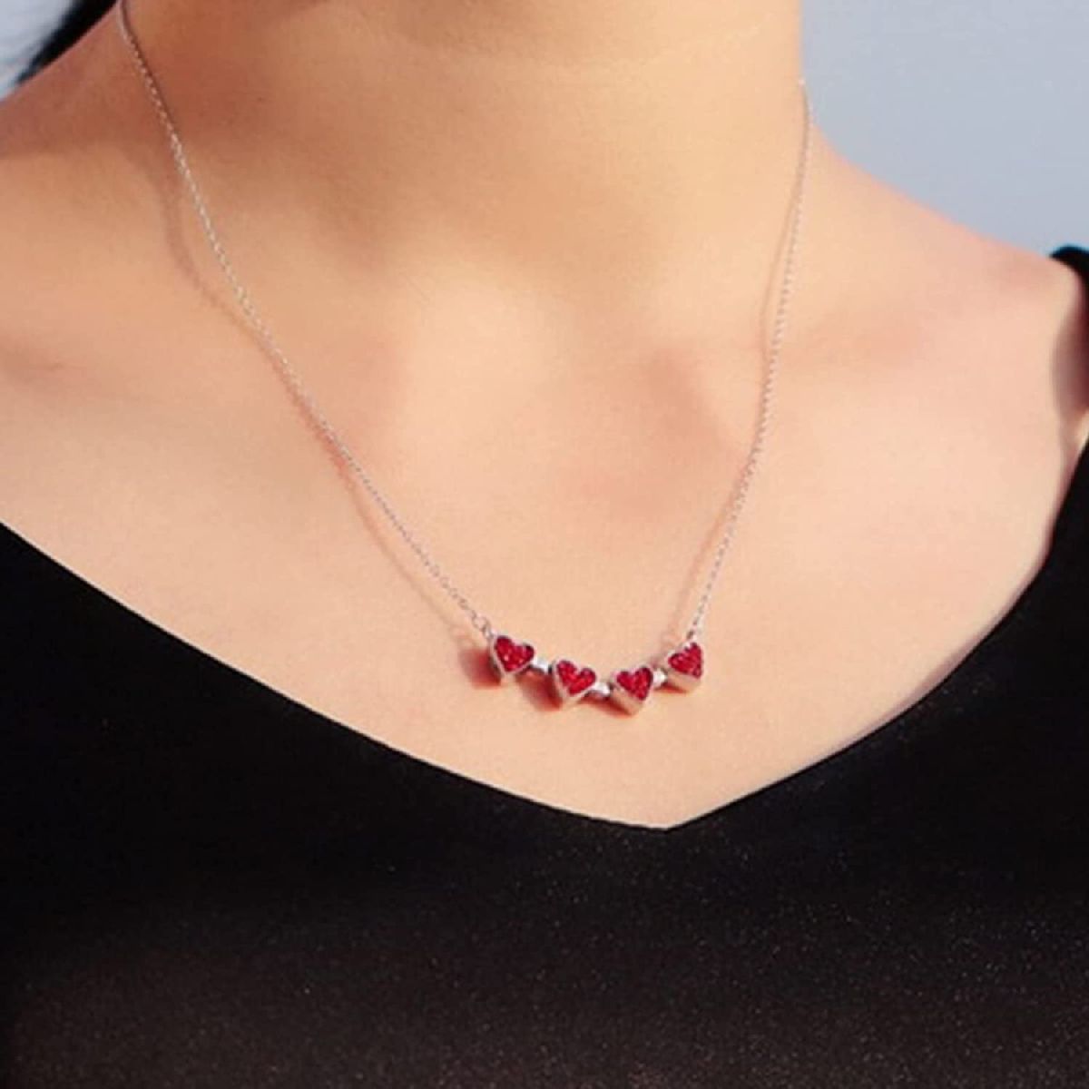 Clover Stainless Steel Cubic Zirconia Magnet Openable Necklace Pendant Chain Women Black Red