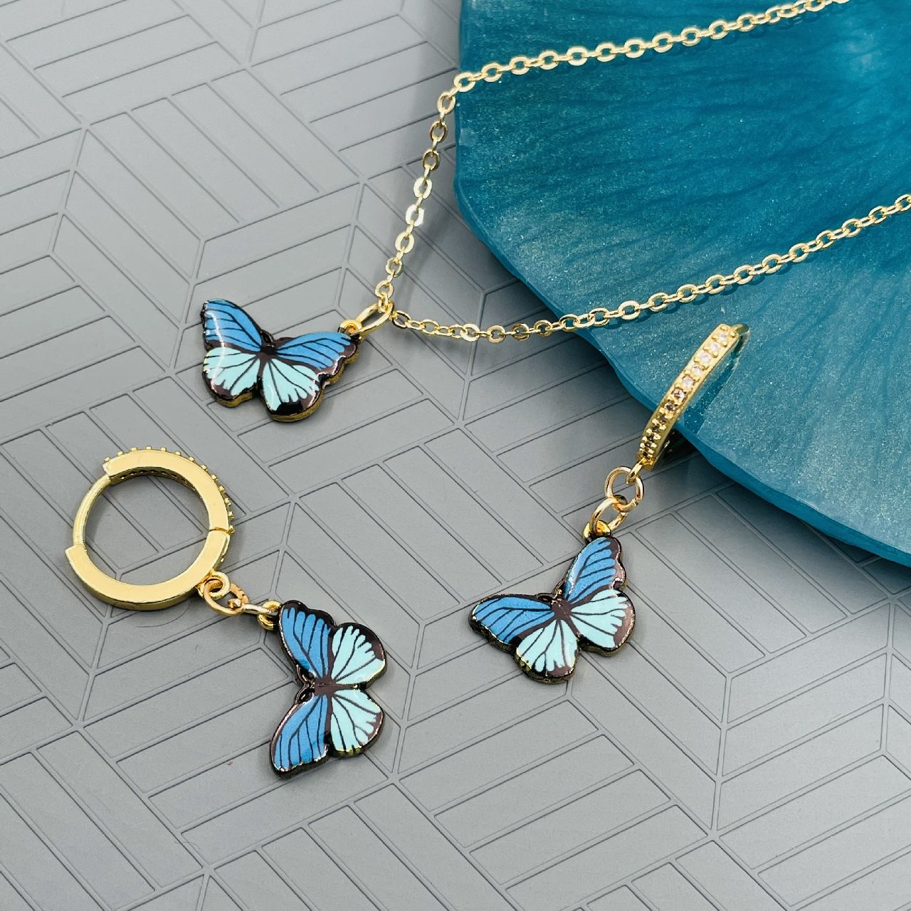 Butterfly Brass Gold White Blue Enamel Pendant Chain Earring Set For Women