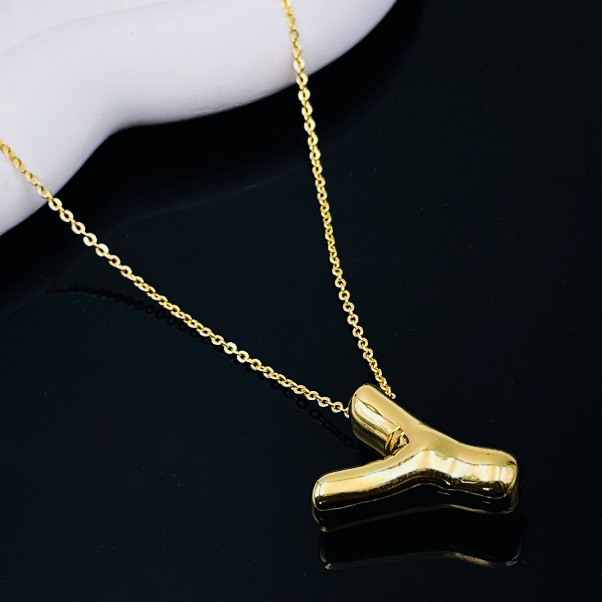 A Party Balloon Bubble Puffed Initial Alphabet Letter 18K Glossy Gold Anti Tarnish Pendant Chain