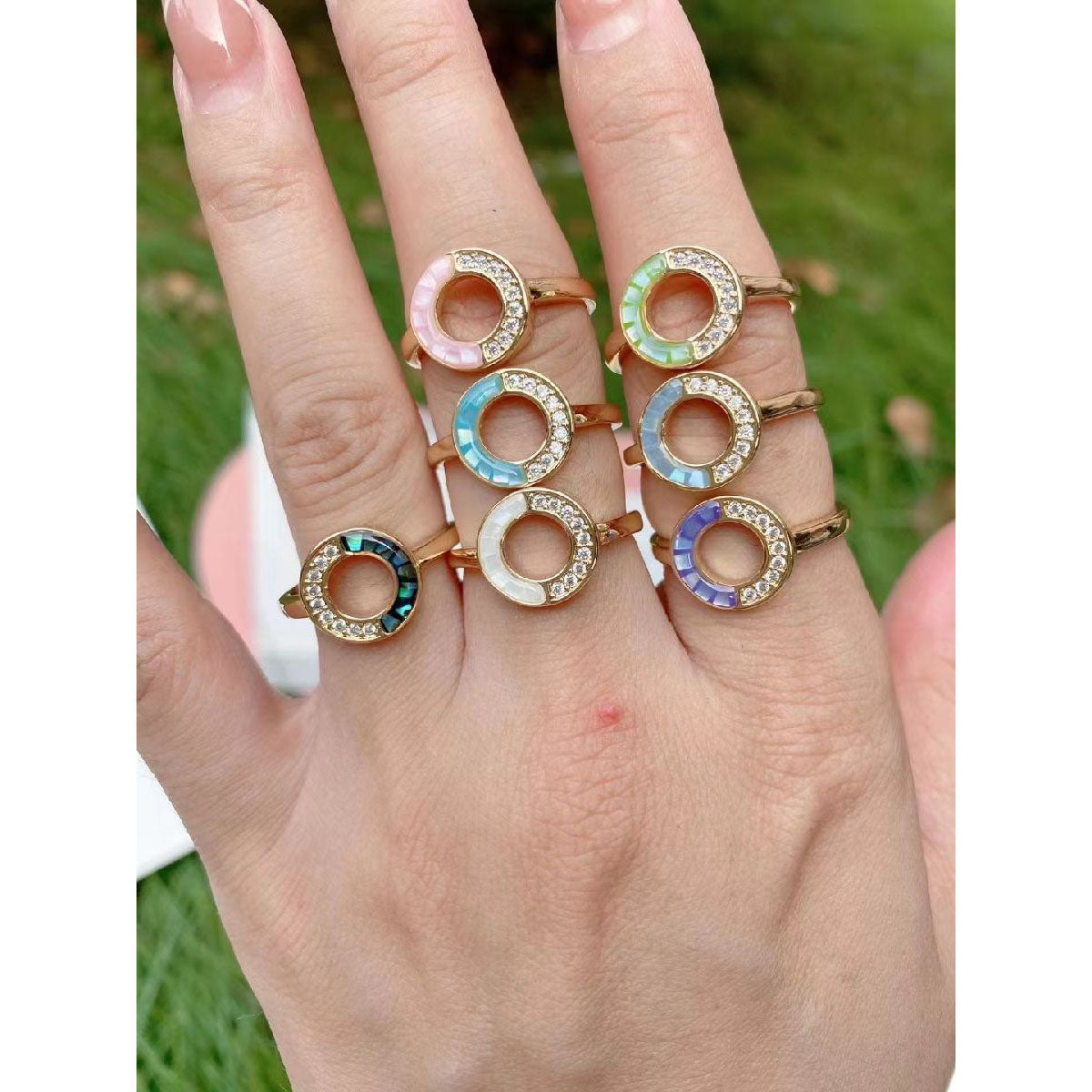 Circle Mother Of Pearl Cubic Zirconia 18K Gold Free Size Ring For Women