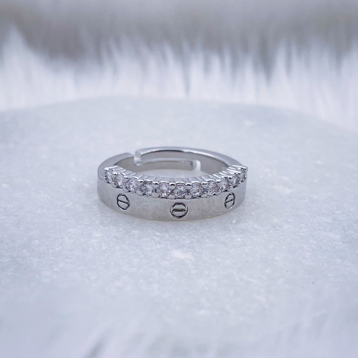 Screw Nail Copper Cubic Zirconia 18K Gold Open Back Ring for Women